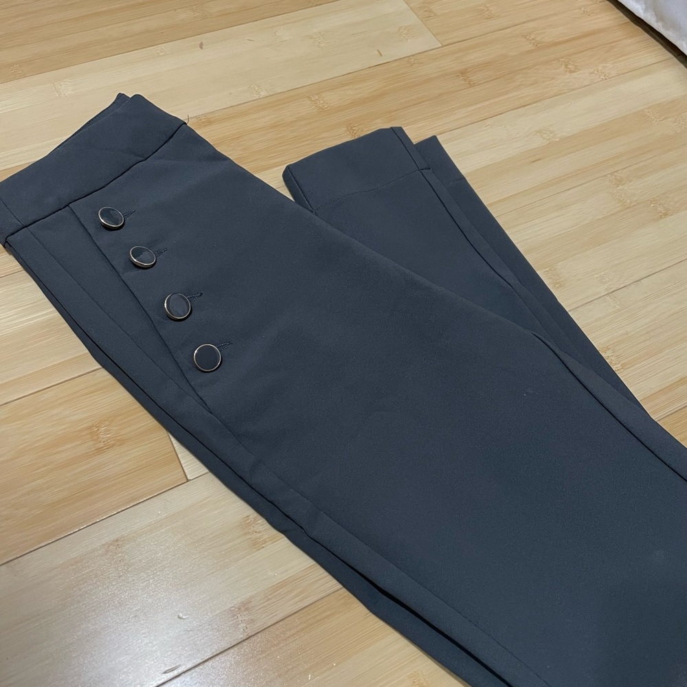 Fashion Nova Benjamin Button High Rise Skinny Pants size XS
